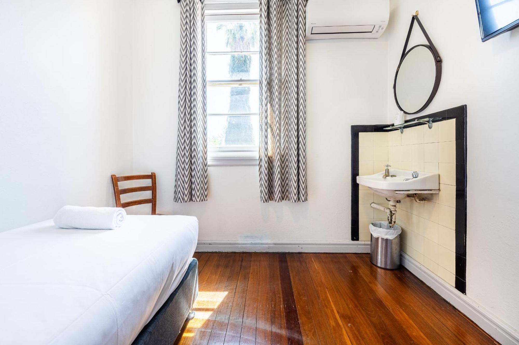 The Tamworth Hotel Εξωτερικό φωτογραφία